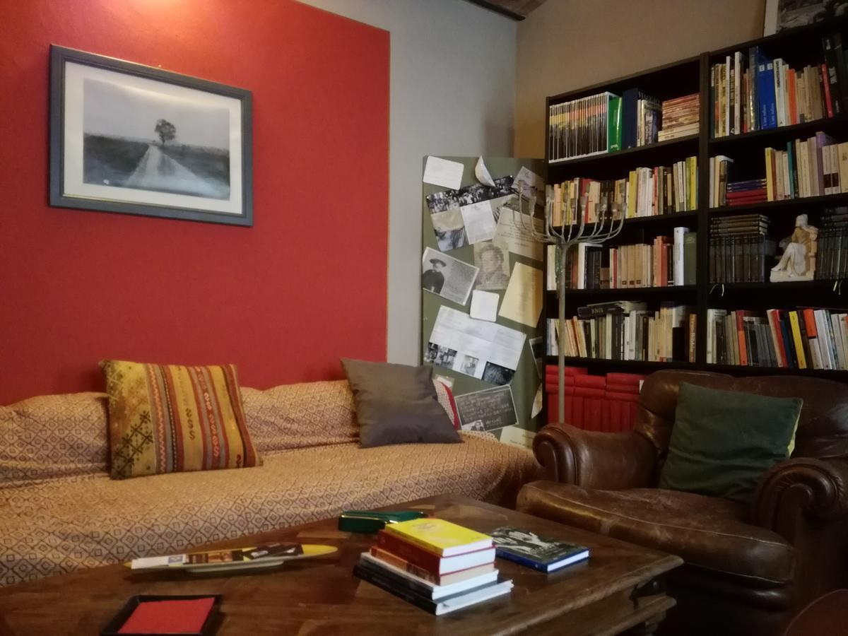 Casa Asso Di Coppe B&B Альба Экстерьер фото